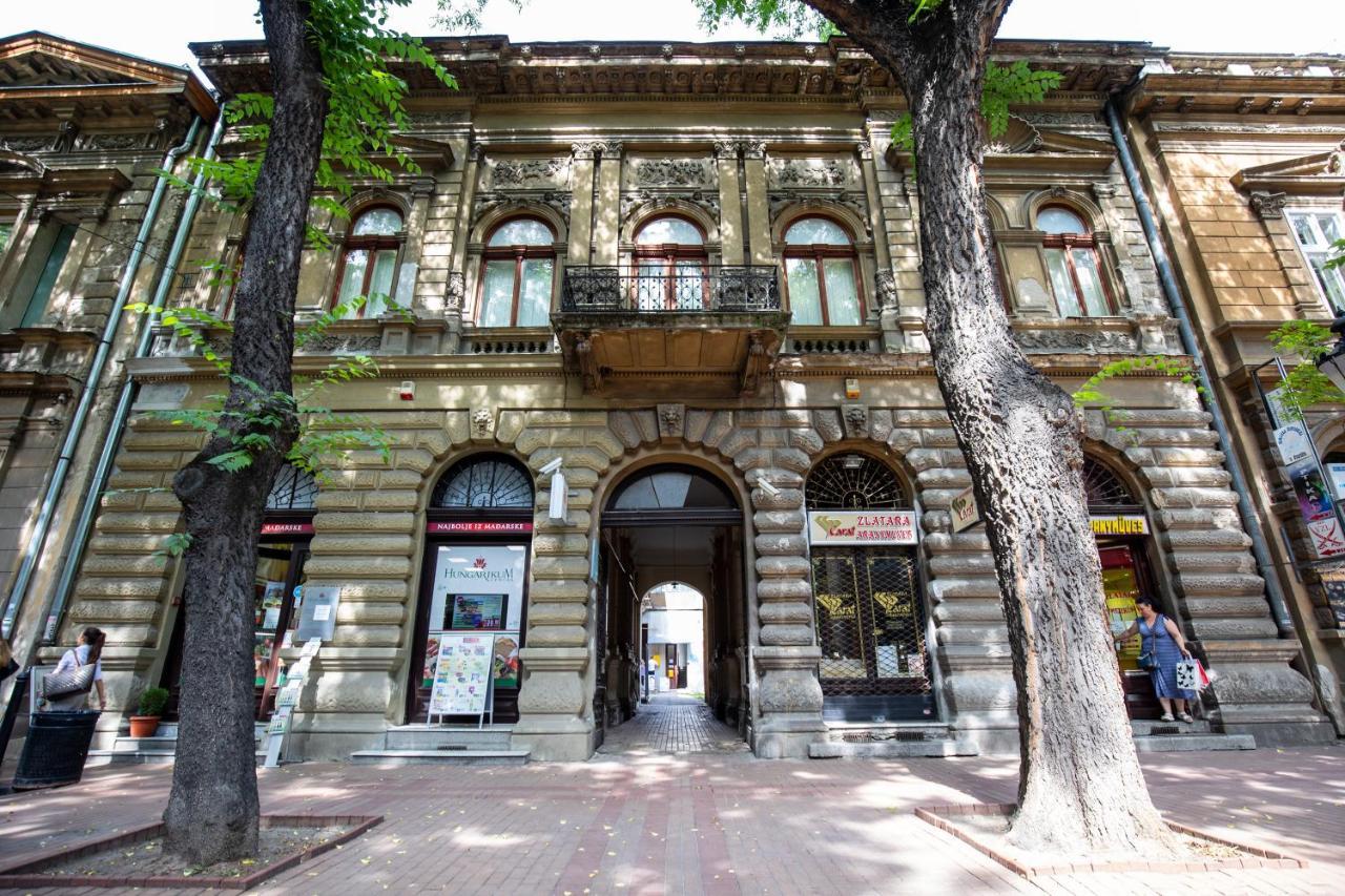 Apartments Borovo Subotica Exteriör bild